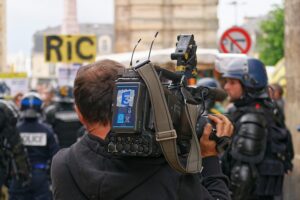 Bag om faktor: Mød journalisterne, der sætter dagsordenen