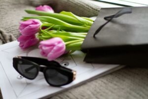Sikker succes med Lyserøde solbriller - Husk disse 7 tricks